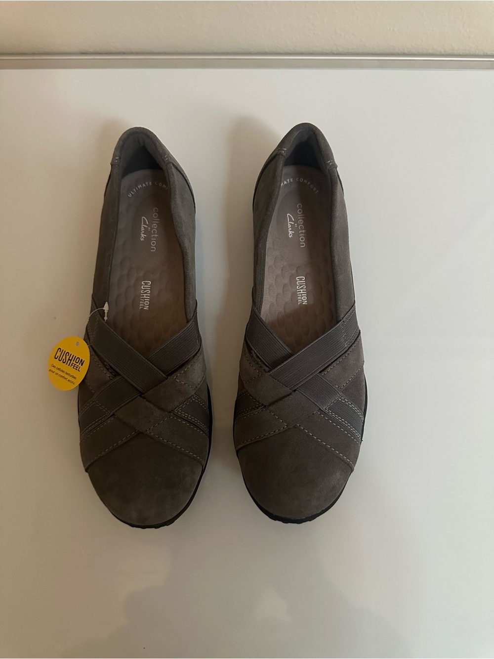Clarks Women's Gray Crossband Cushion Flats, Size 8.5